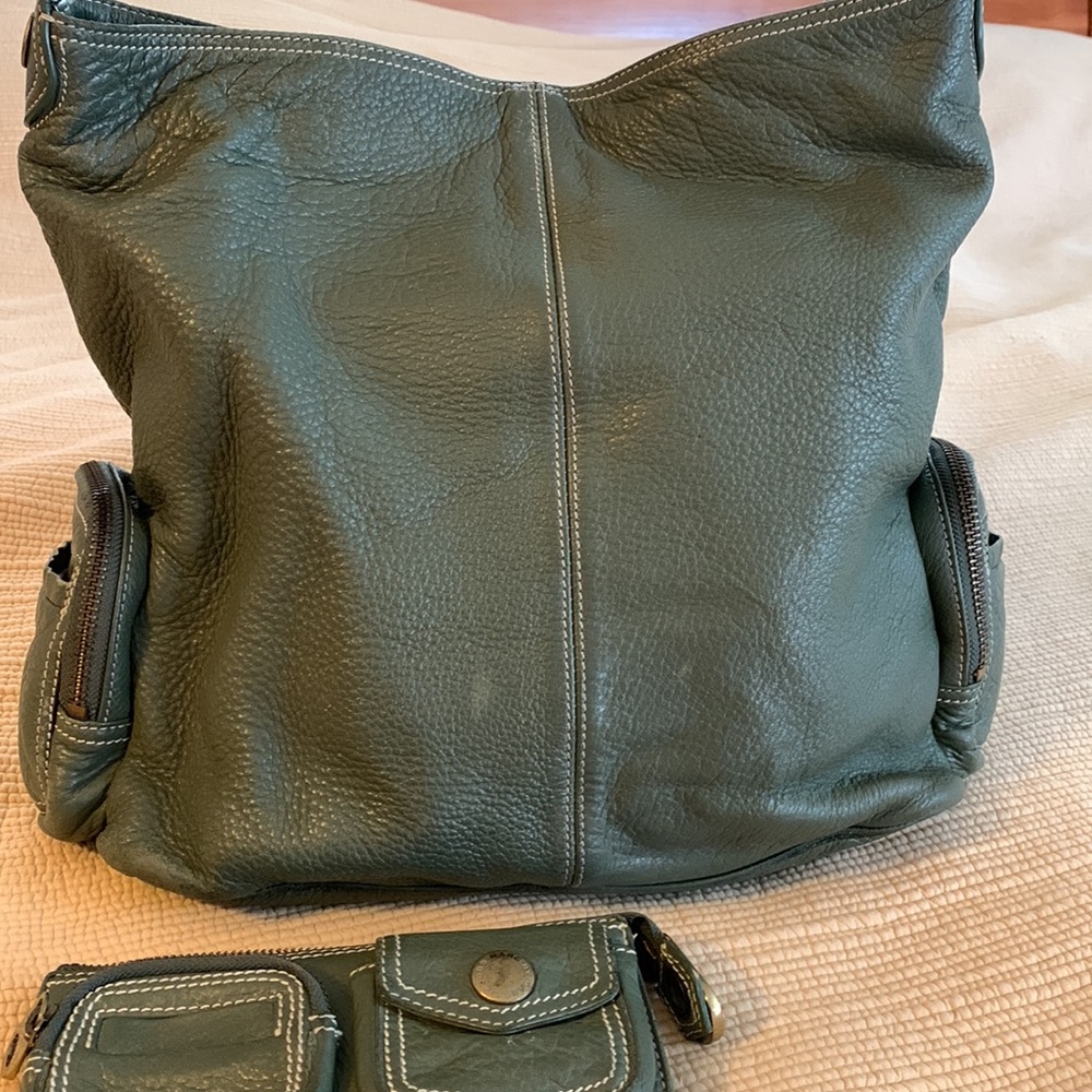 Marc Jacobs Deep Hobo Bag W/Matching Wallet - image 8